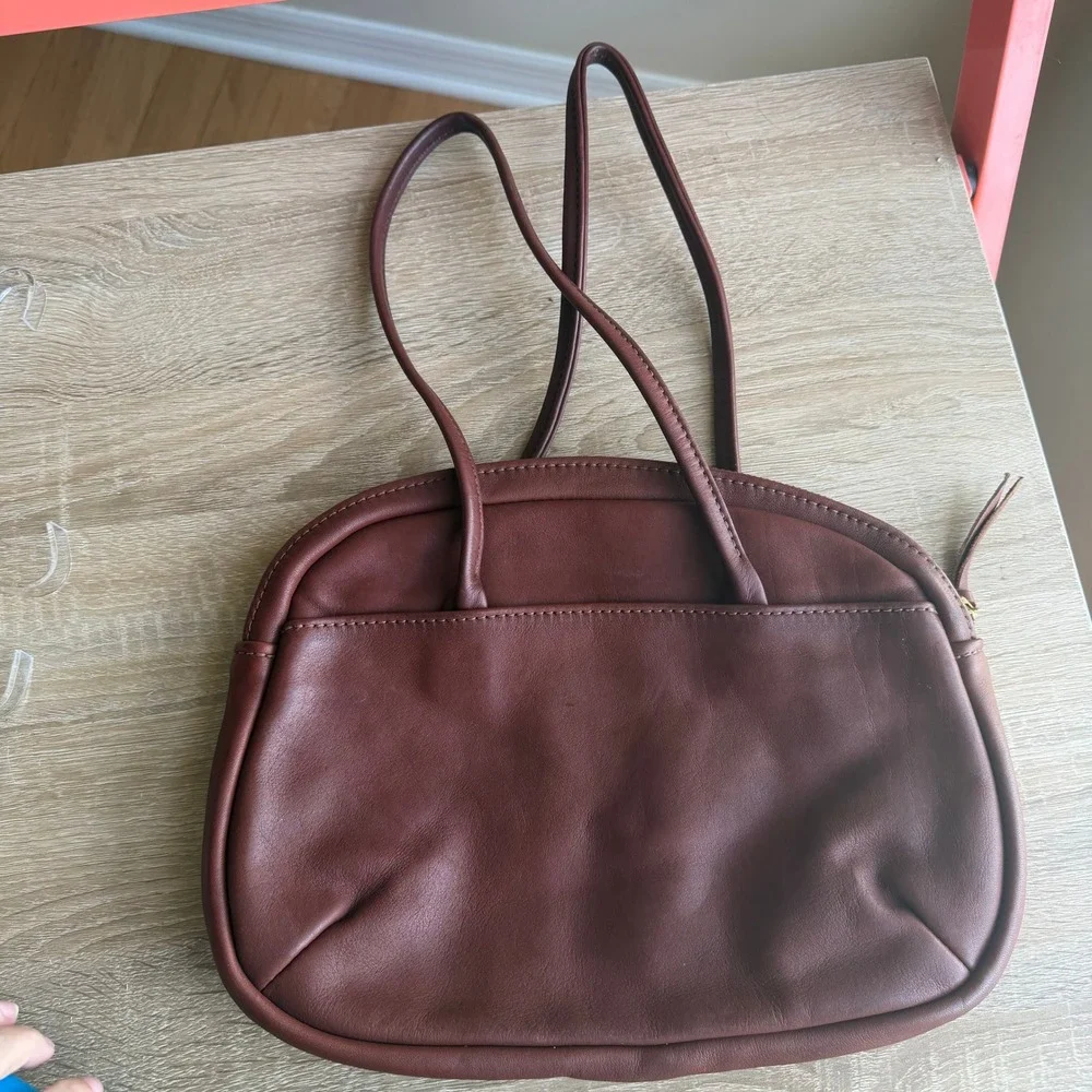 Vintage Brown Leather Shoulder Bag‎ Brass Talon Zipper Minimalist Boho Oval Bag